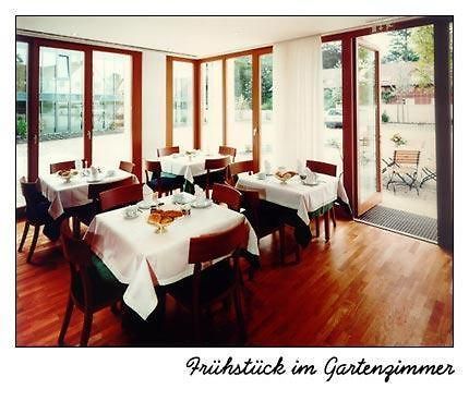 Hotel Oberschwaebischer Hof Schwendi Esterno foto