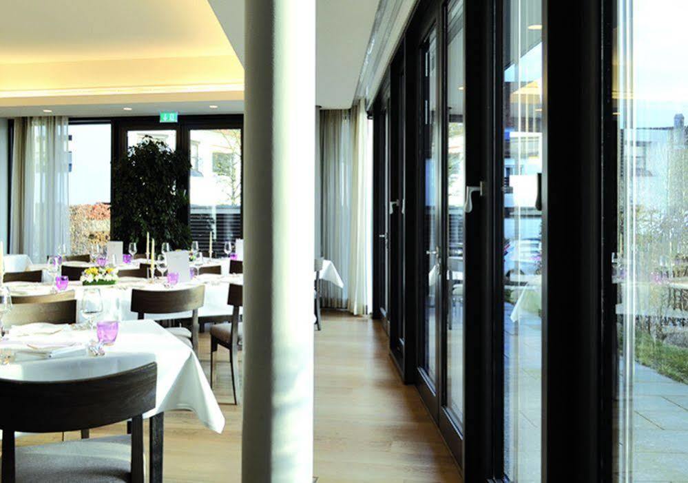 Hotel Oberschwaebischer Hof Schwendi Esterno foto