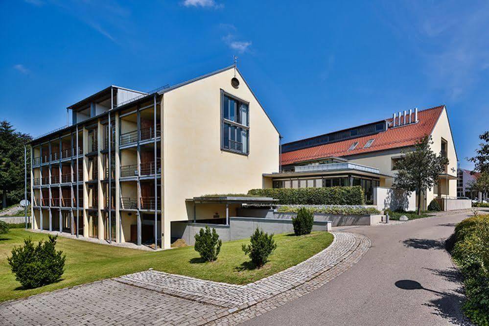 Hotel Oberschwaebischer Hof Schwendi Esterno foto